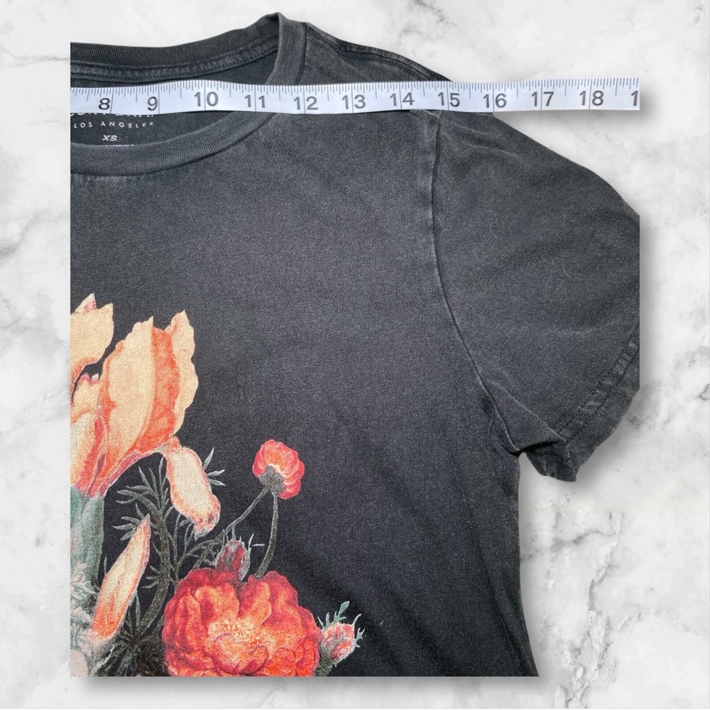 Lucky Brand Black Floral Graphic T-Shirt, XS - Picture 6 of 6